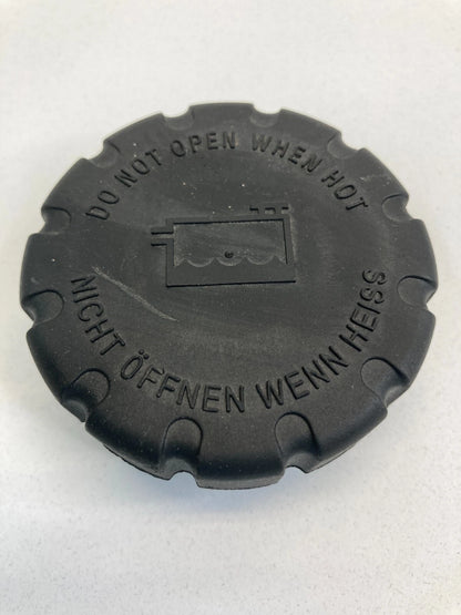 2003-2009 MERCEDES-BENZ E320 RADIATOR COOLANT EXPANSION RESEVOIR CAP COVER OEM