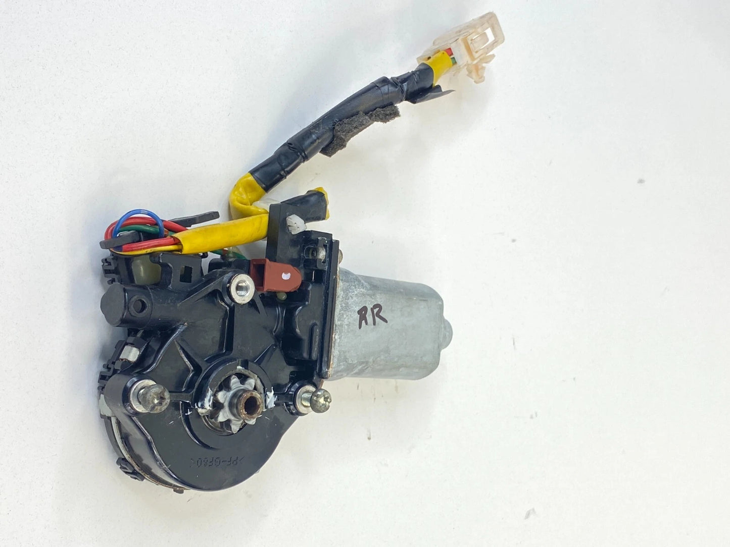 1995-2000 LEXUS LS400 SEDAN REAR RIGHT PASSENGER SIDE WINDOW MOTOR 85720-50070