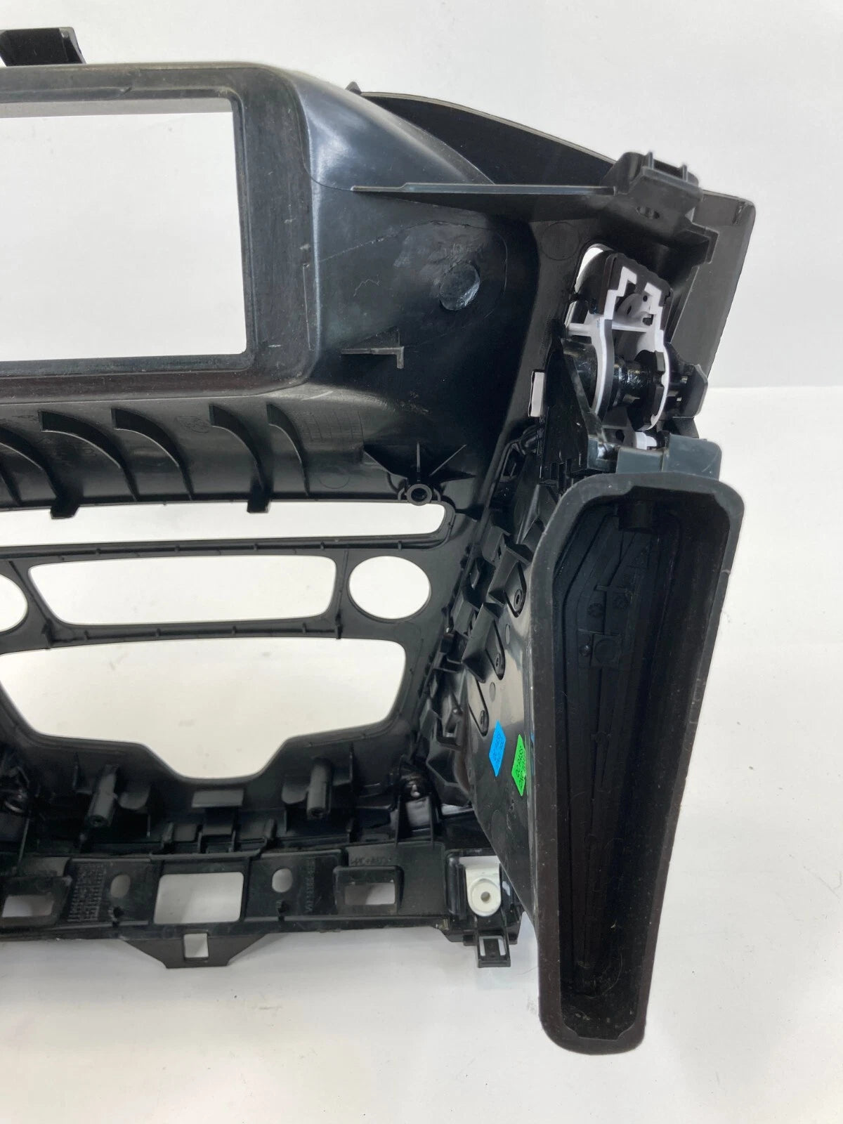 2015-2018 FORD FOCUS CENTER DASH RADIO CONTROL BEZEL TRIM PANEL J1EB-18835-AB3JA