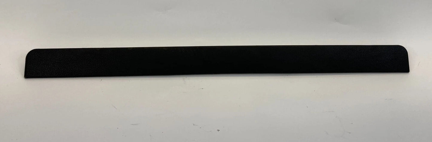 08-13 NISSAN ROGUE FRONT RIGHT SIDE DOOR SILL SCUFF PLATE STEP TRIM 769B0-JM00A
