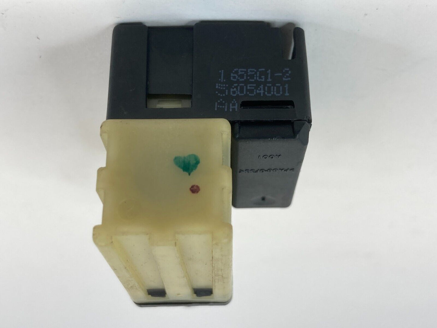 2005-2010 Jeep Grand Cherokee Brake Stop Light Lamp Control Switch 56054001 OEM