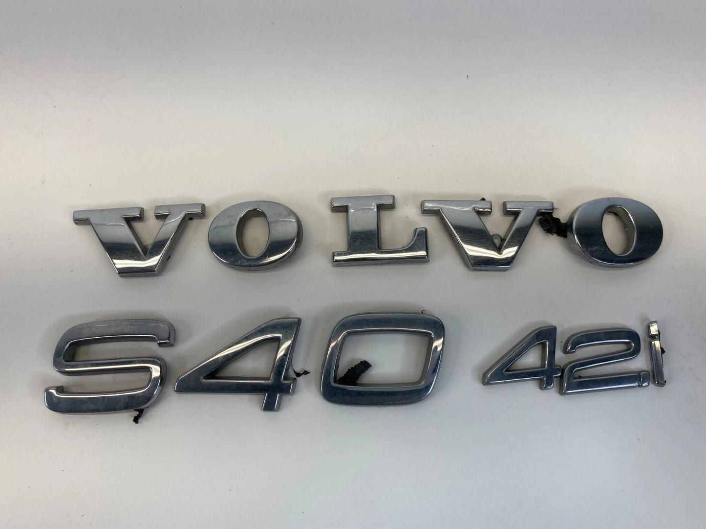 2004-2010 VOLVO S40 2.4I REAR TRUNK LID EMBLEM LOGO NAMEPLATE SET OEM