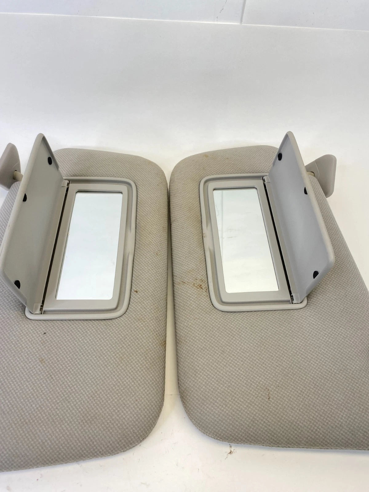 2013-2019 NISSAN SENTRA SUNVISOR SET 2 LEFT DRIVER RIGHT PASSENGER OEM FACTORY