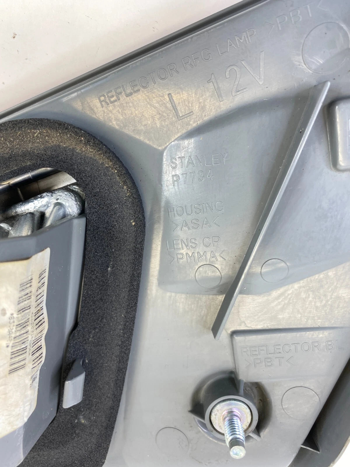 2009-2012 MITSUBISHI GALANT REAR LEFT INNER TRUNK LID TAILLIGHT LAMP OEM