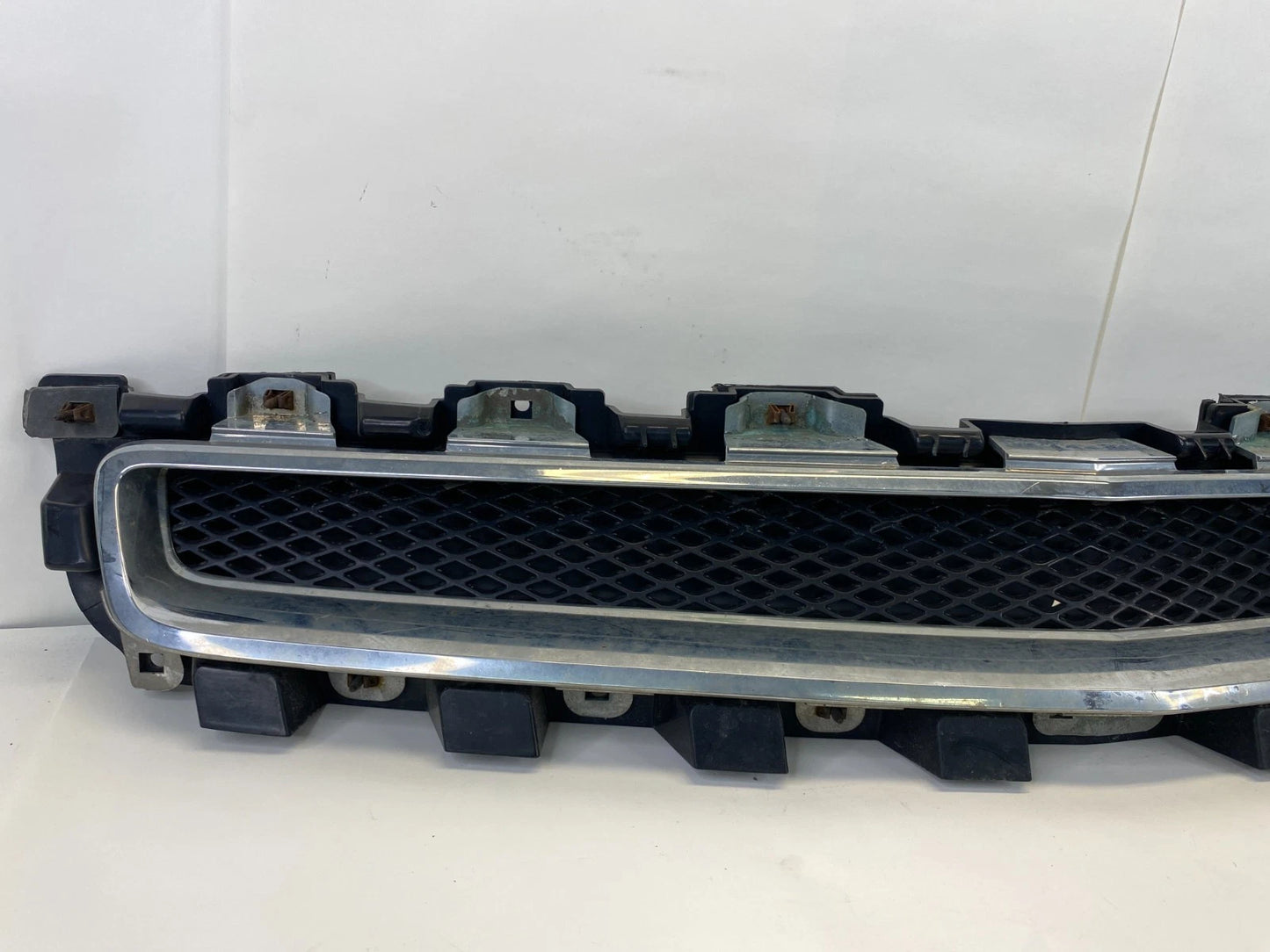 2008-2012 CHEVROLET MALIBU FRONT BUMPER UPPER GRILL GRILLE CHROME 15823700 OEM