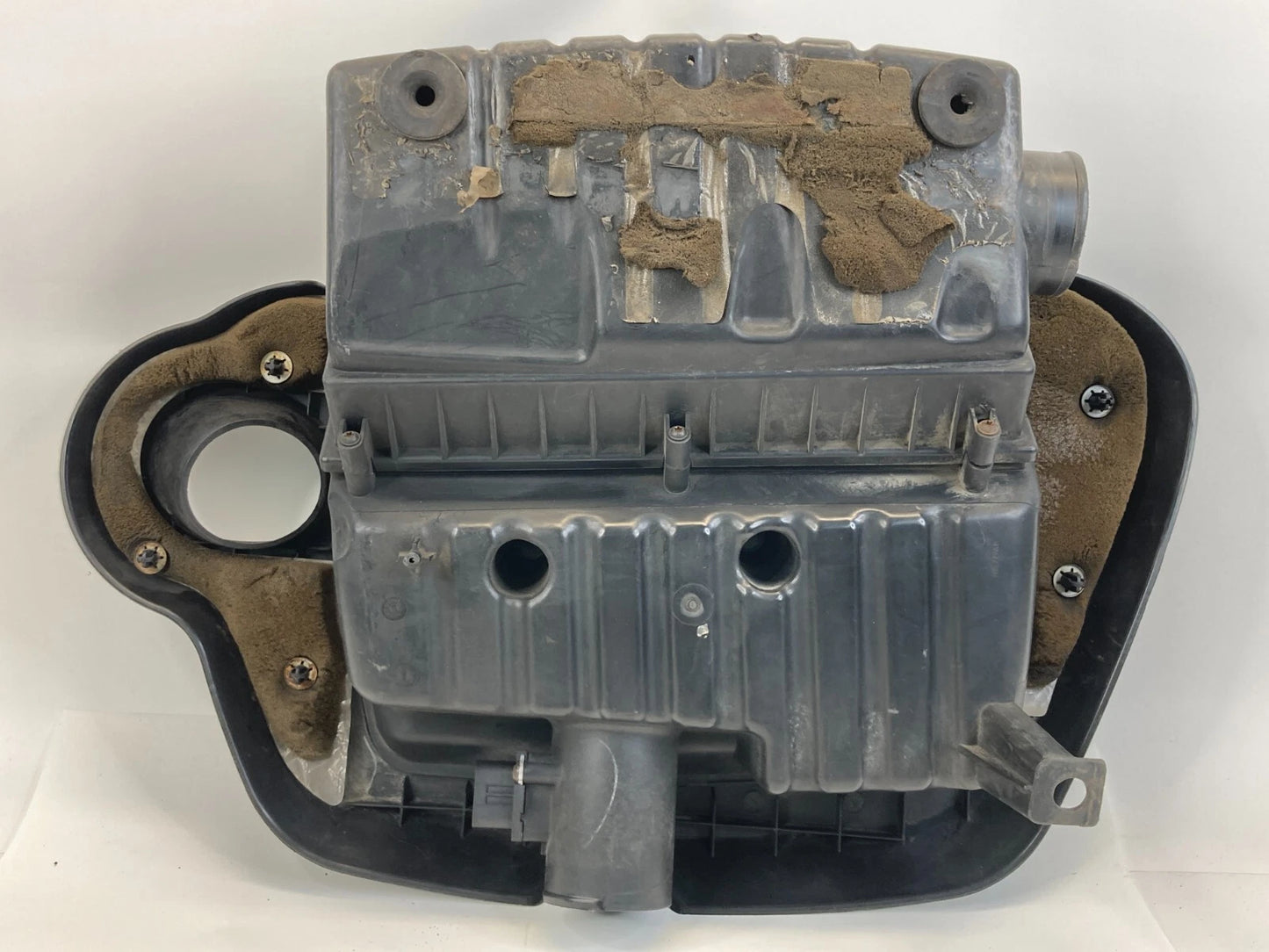 2006-2011 CHEVROLET HHR 2.2L ENGINE COVER W/ AIR CLEANER FILTER BOX ASSEMBLY