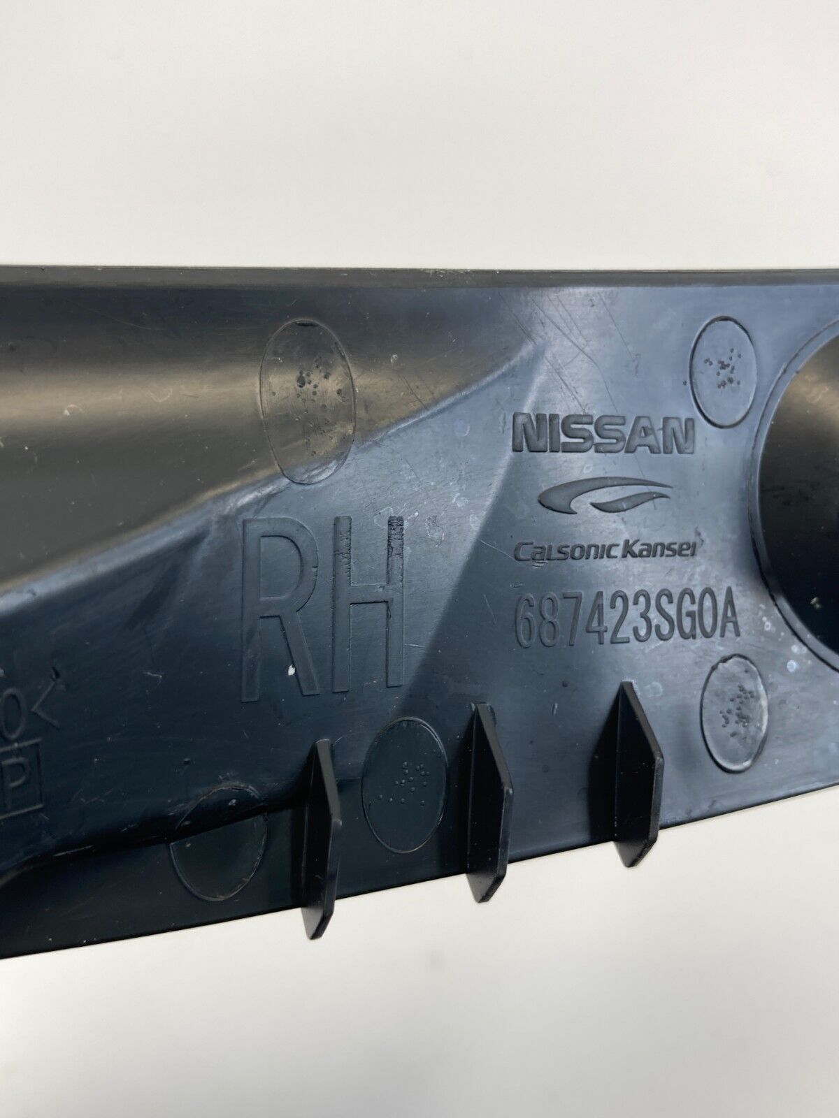 13-19 Nissan Sentra Dash Upper Right Windshield Defroster Nozzle Grille Trim OEM