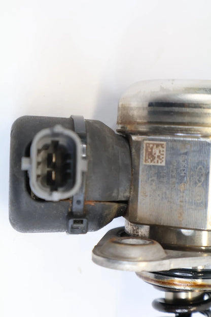 2013 2014 HYUNDAI ACCENT 1.6L ENGINE HIGH PRESSURE FUEL PUMP 35320-2B140