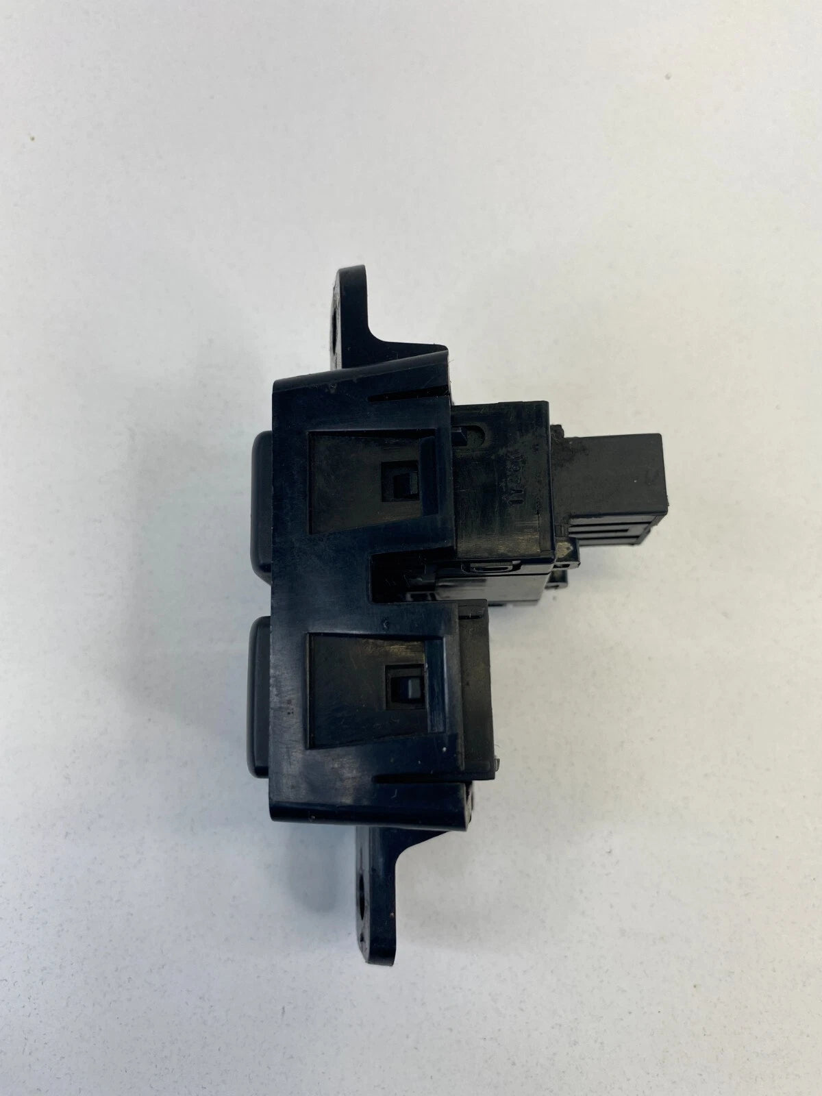 2009-2014 NISSAN CUBE DASH TRACTION CONTROL VDC OFF SWITCH WITH BRACKET OEM