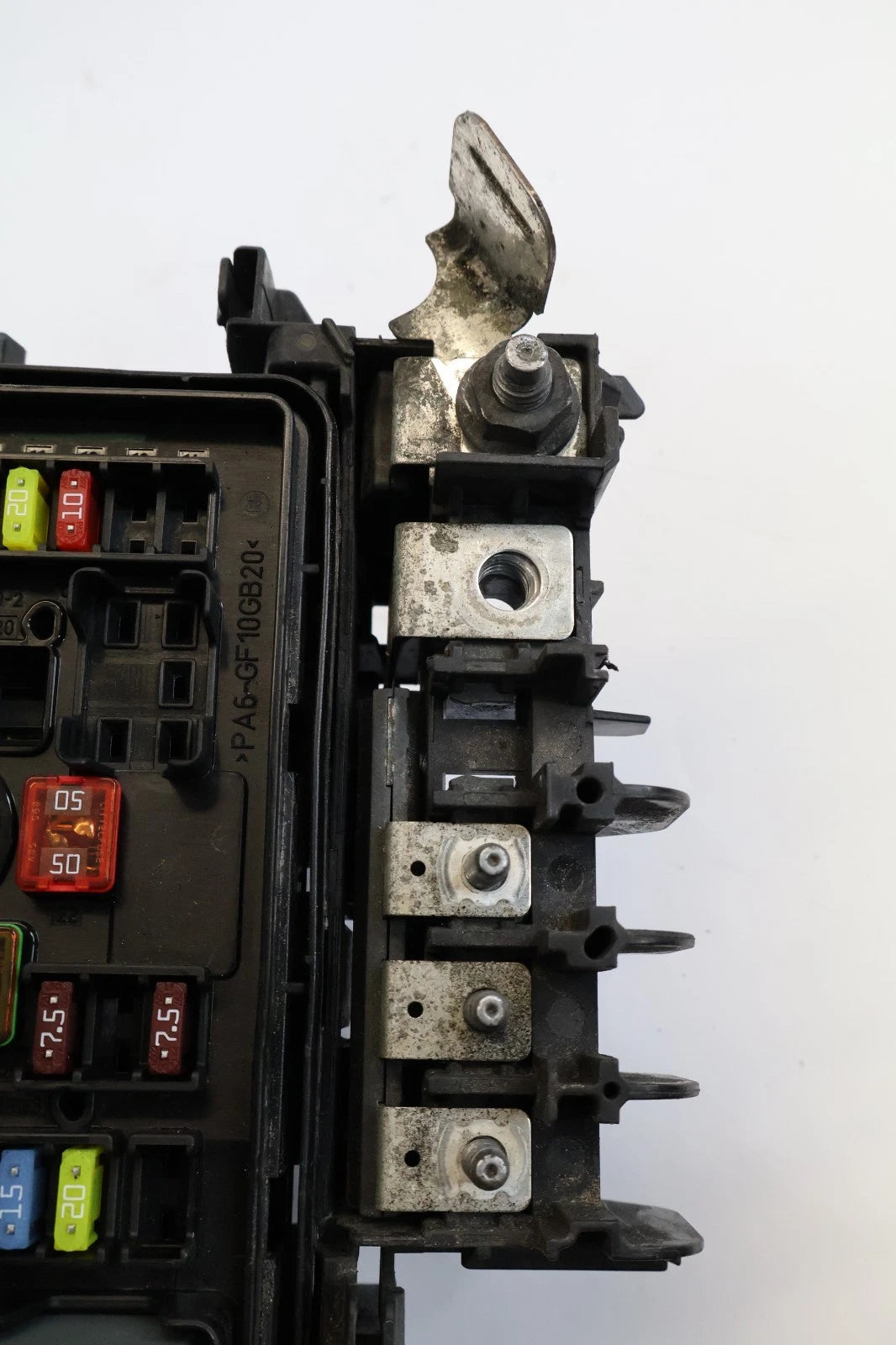 2016-2018 CHEVROLET CRUZE 1.4 TURBO ENGINE FUSE BOX COMPARTMENT BLOCK 42571925
