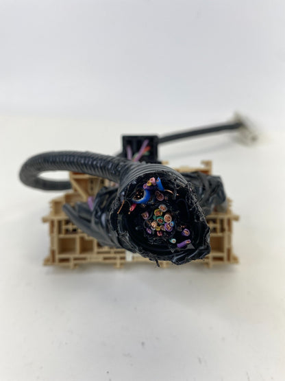 2008-2013 Nissan Rogue 2.5L A/T Dashboard Fuse Box Relay Junction Block OEM