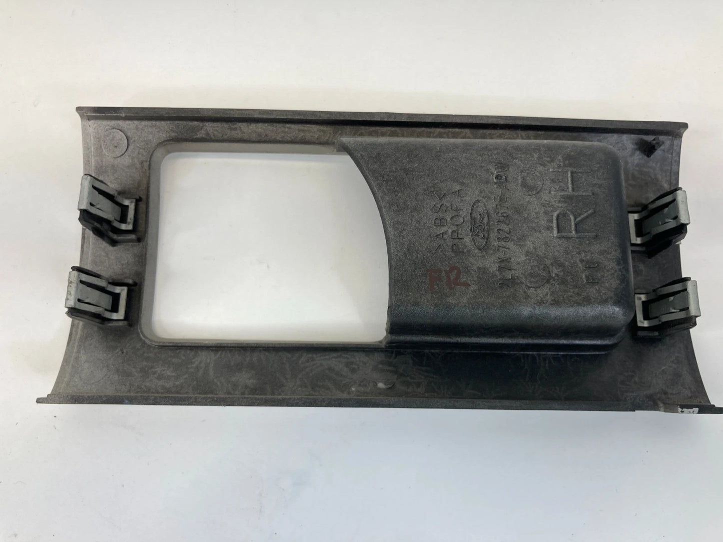 03-06 LINCOLN NAVIGATOR FRONT RIGHT INNER DOOR HANDLE BEZEL COVER 2L7X-782267