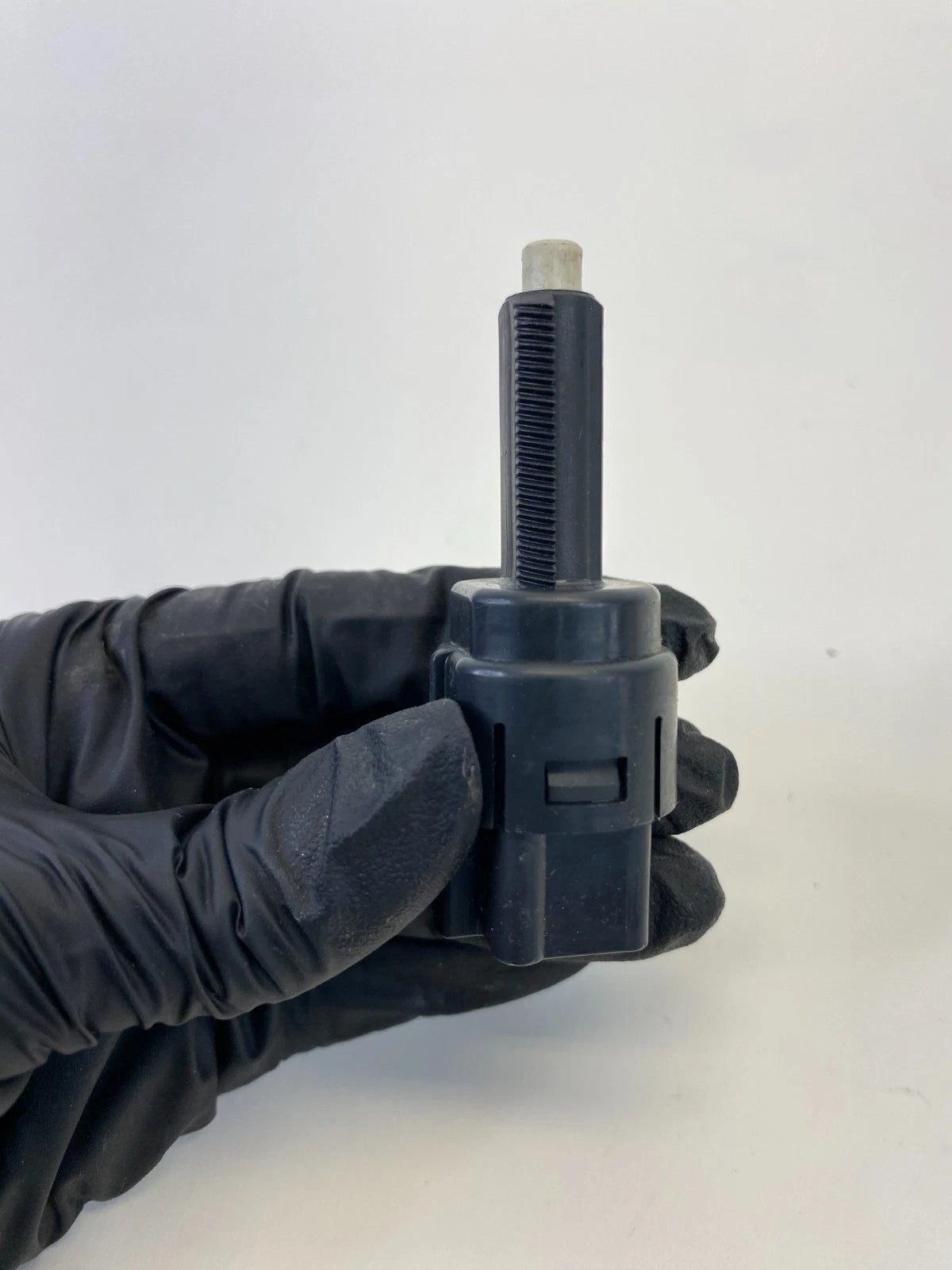 2004-2015 HONDA PILOT 2003-2012 HONDA ACCORD BRAKE LIGHT STOP SWITCH SENSOR OEM