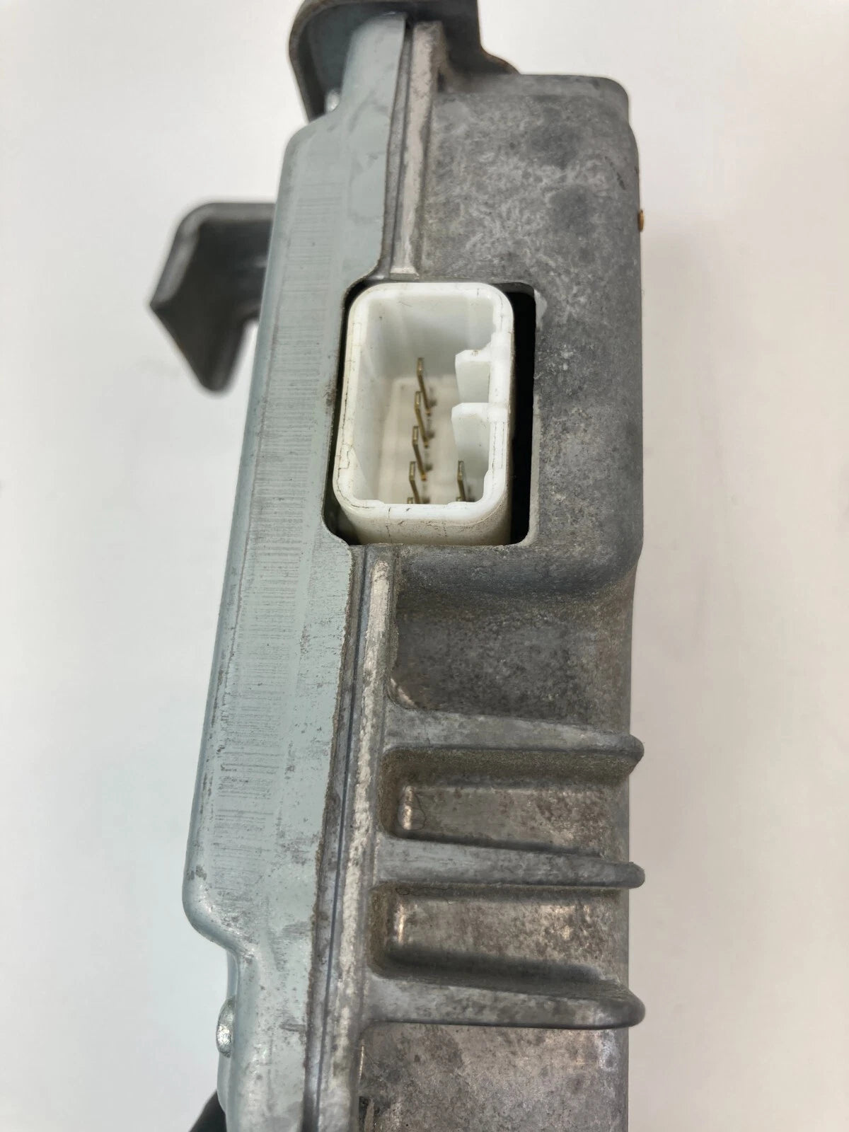 2009 09 TOYOTA MATRIX 2.4L L4 MT POWER INVERTER COMPUTER CONTROL MODULE OEM