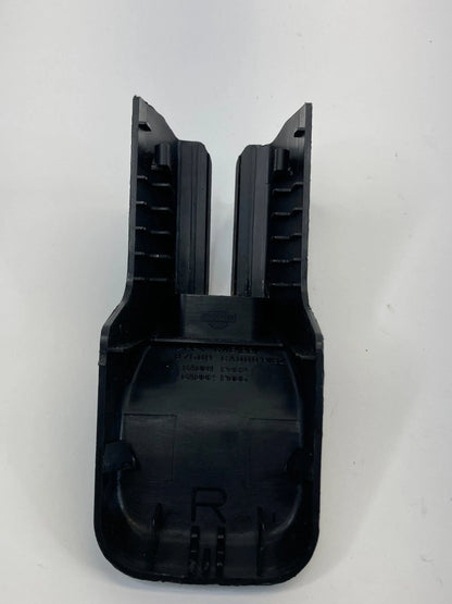 2003-2007 NISSAN MURANO SEAT RIGHT SIDE RAIL TRACK END COVER TRIM 87509-CA000