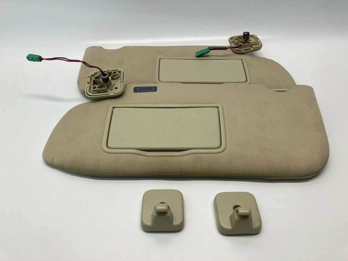 2013-2019 FORD TAURUS DRIVER & PASSENGER SUNVISOR SUN VISOR SET ILLUMINATED OEM