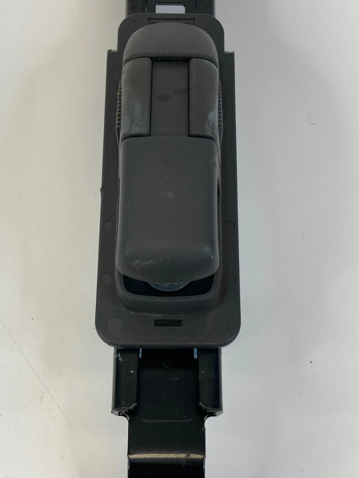 2004-2009 CHEVROLET COLORADO FRONT LEFT SEAT BELT HEIGHT ADJUSTER OEM S41050052S