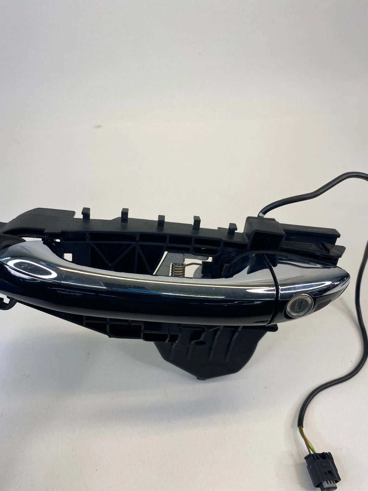 2006-2012 MERCEDES-BENZ ML350 R350 FRONT LEFT EXTERIOR DOOR HANDLE A2517600334