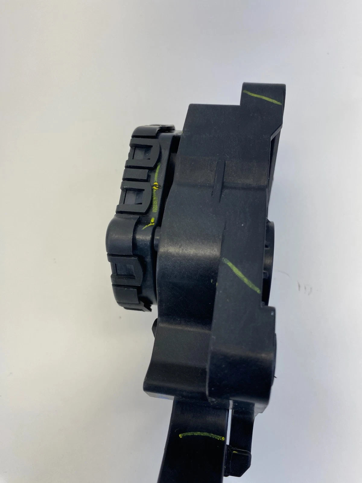 10-17 CHEVROLET EQUINOX GMC TERRAIN ACCELERATOR GAS PEDAL POSITION SENSOR OEM