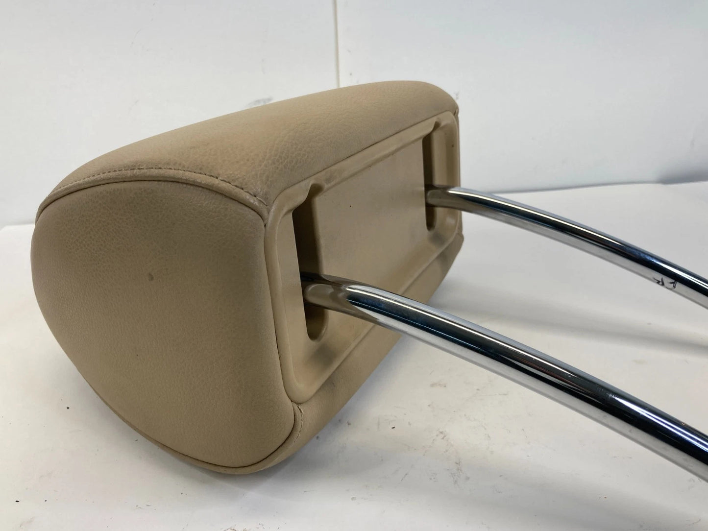 2004-2010 BMW 525I 530I FRONT LEFT & RIGHT SEAT HEADREST HEAD REST SET PAIR OEM