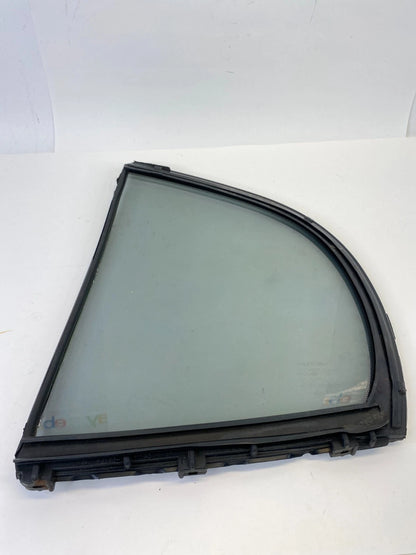 98-05 LEXUS GS300 RIGHT PASSENGER SIDE REAR DOOR VENT GLASS WINDOW 68188-30120