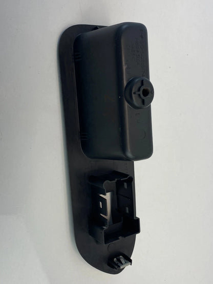 05-07 FORD FIVE HUNDRED REAR LEFT DOOR WINDOW SWITCH BEZEL TRIM 54G13-54266B17