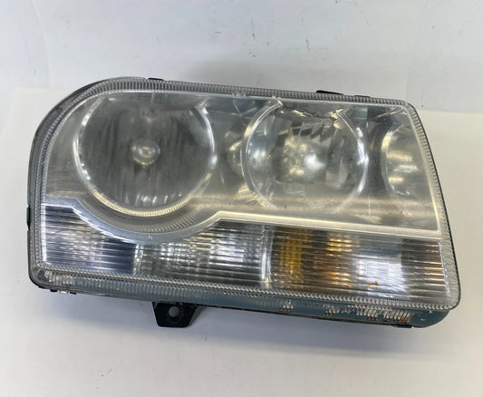 2005-2010 CHRYSLER 300 FRONT RIGHT PASSENGER HEADLIGHT HEADLAMP HALOGEN OEM