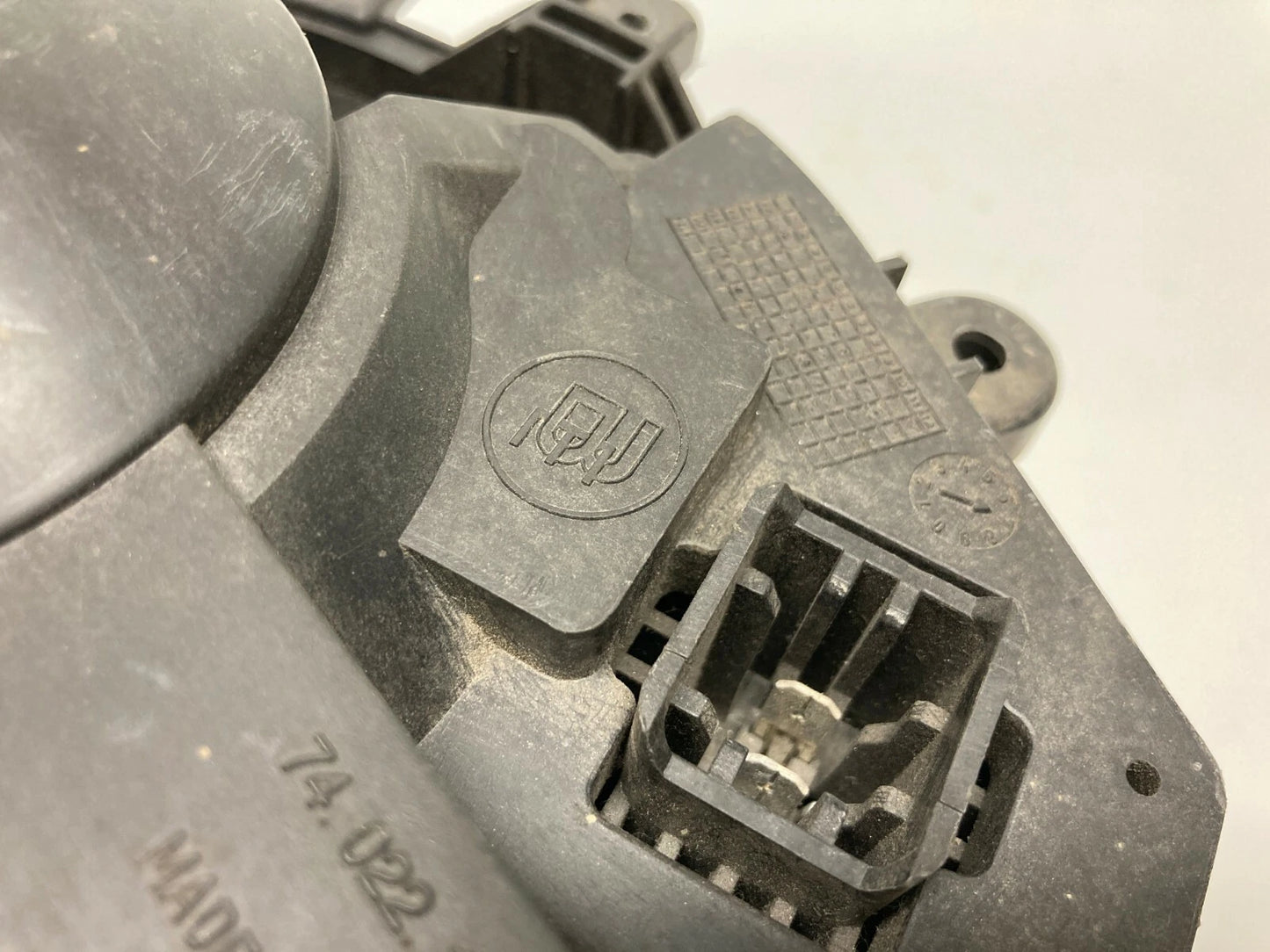 97 98 99 00 01 02 AUDI A4 A4 QUATTRO S4 AC A/C HEATER BLOWER MOTOR 8D1820021 OEM