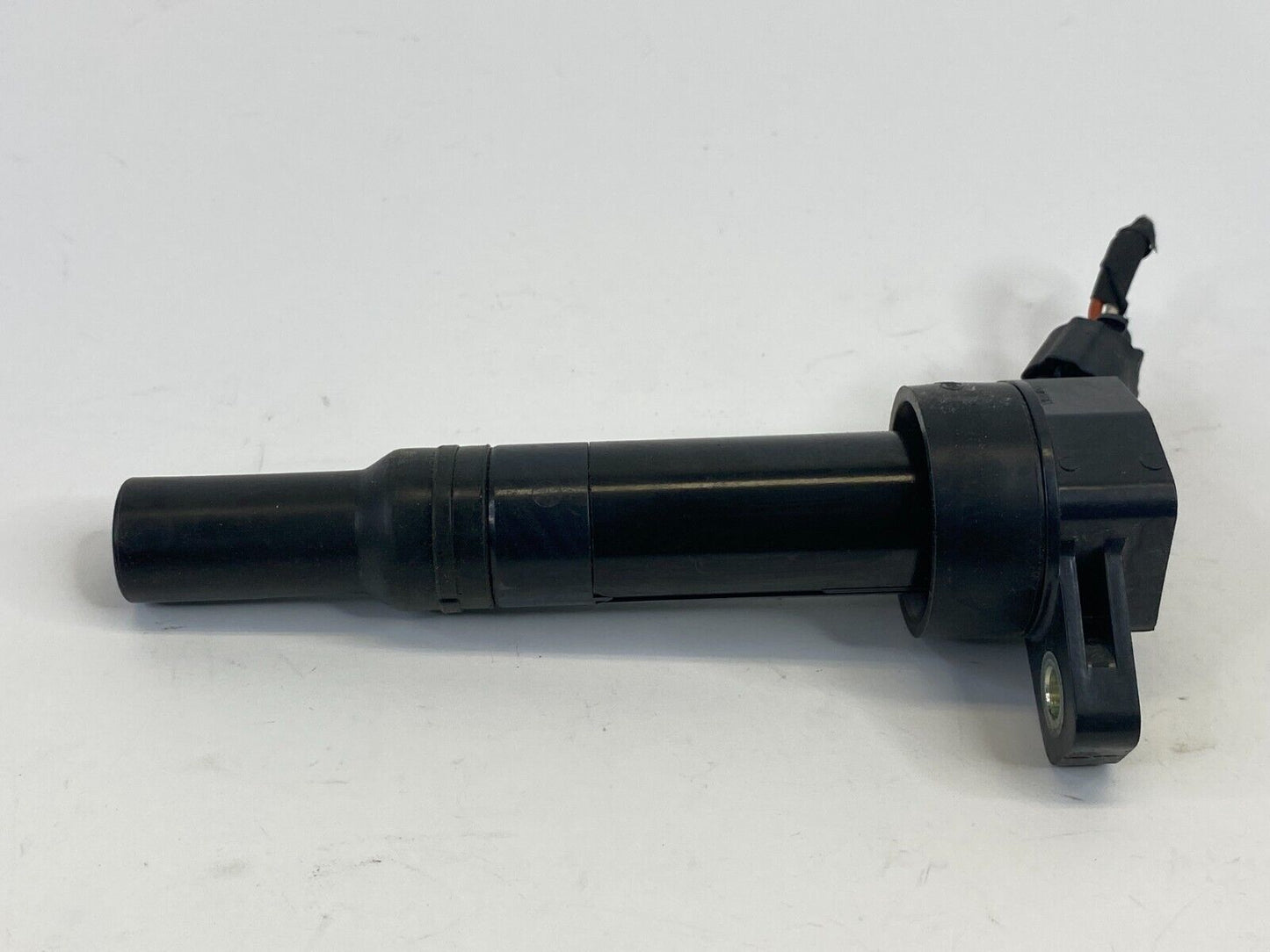 2011-2016 Hyundai Elantra 14-21 Tucson 1.8L Ignition Coil Ingiter 273002E000 OEM