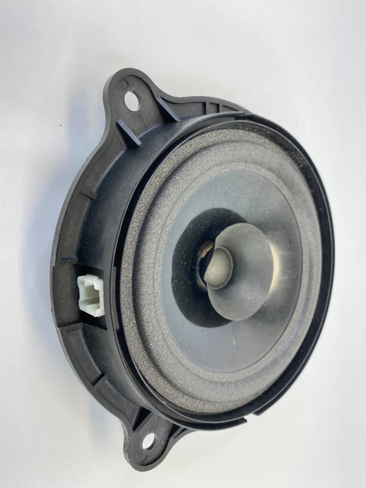 2011 2012 2013 NISSAN ROGUE REAR RIGHT BACK DOOR AUDIO SPEAKER 28156-1VK0A OEM