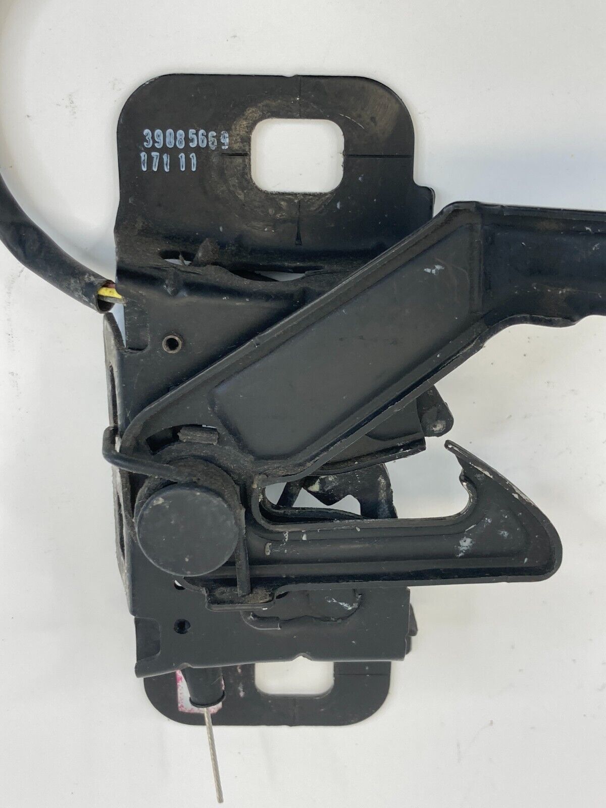 2012-2017 Buick Regal Front Hood Lock Latch Release Actuator Assy 39085669 OEM