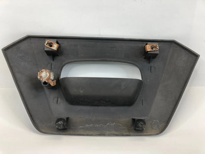 03 04 05 06 CHEVROLET AVALANCHE 1500 TAILGATE LATCH HANDLE BEZEL 93440179 OEM