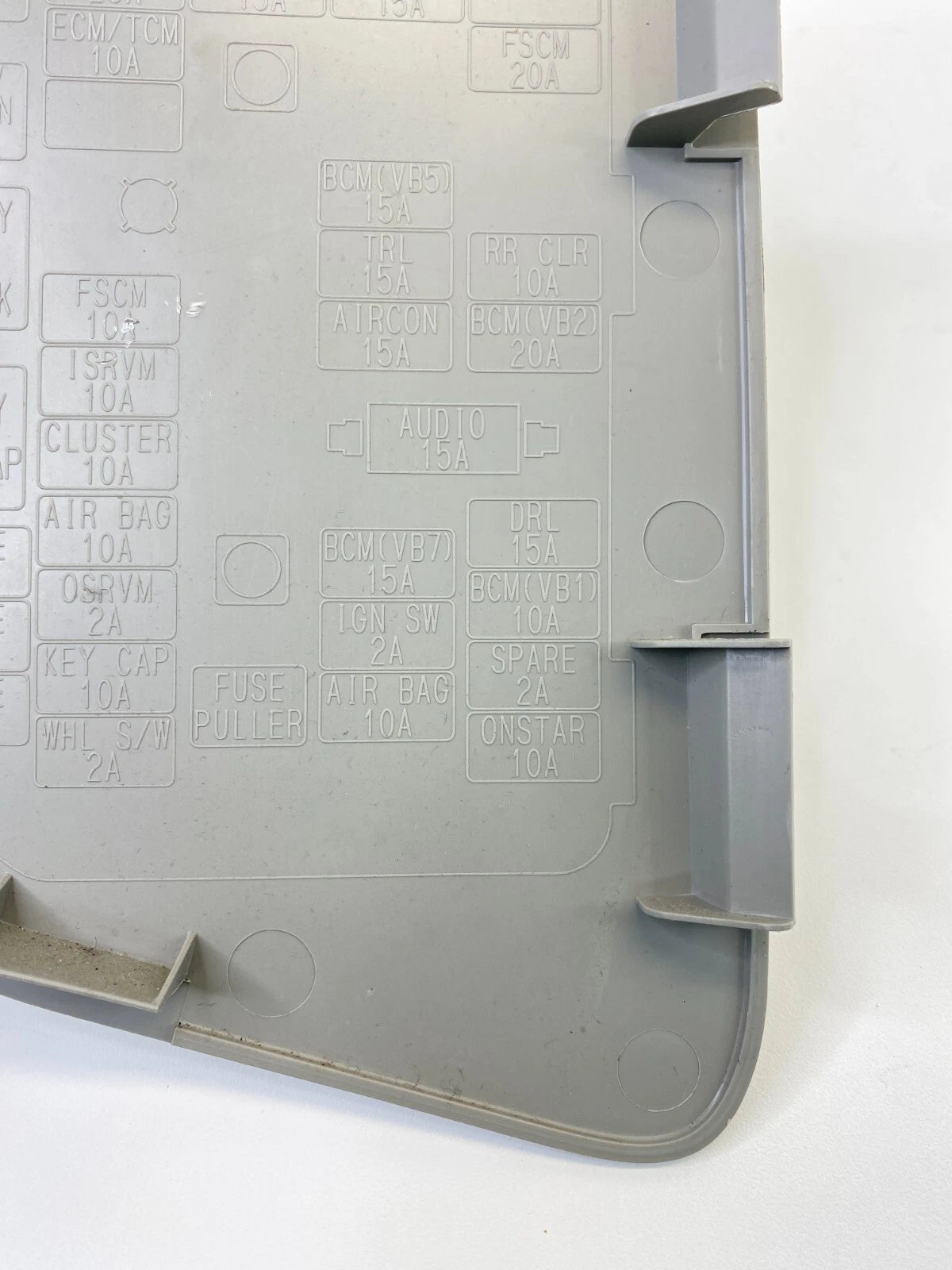 2008-2010 SATURN VUE DASH LOWER CENTER RIGHT SIDE FUSE BOX ACCESS DOOR COVER OEM