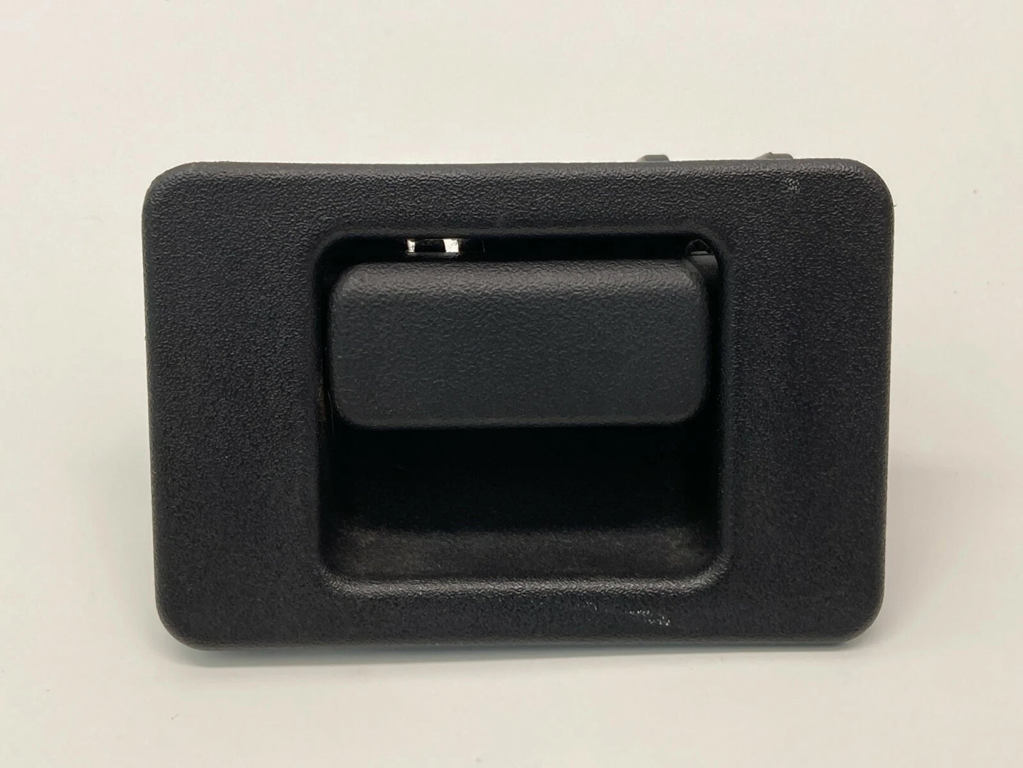 2008-2012 FORD ESCAPE GLOVE BOX LATCH DOOR HANDLE BLACK OEM YL2A-1006004-AAW