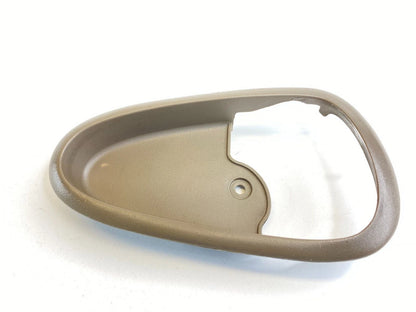 2002-2005 PONTIAC GRAND AM REAR LEFT INNER DOOR HANDLE BEZEL TRIM 22617661