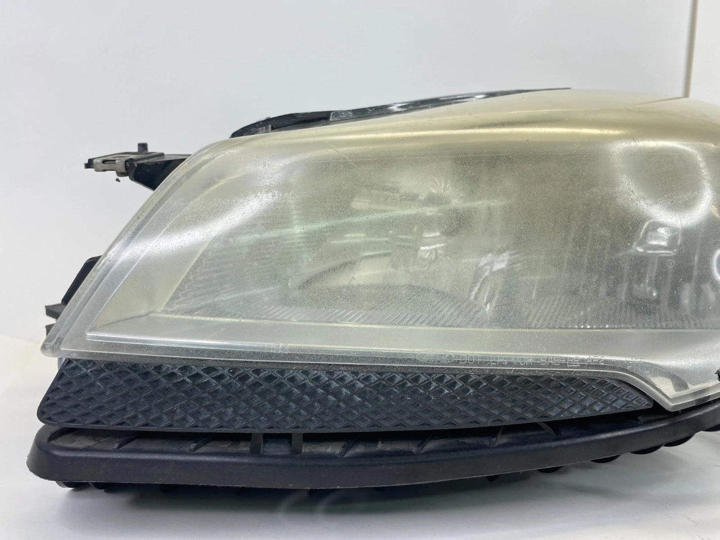2013-2016 Ford Escape Left Driver Halogen Headlight Head Lamp CJ54-13W030-A OEM