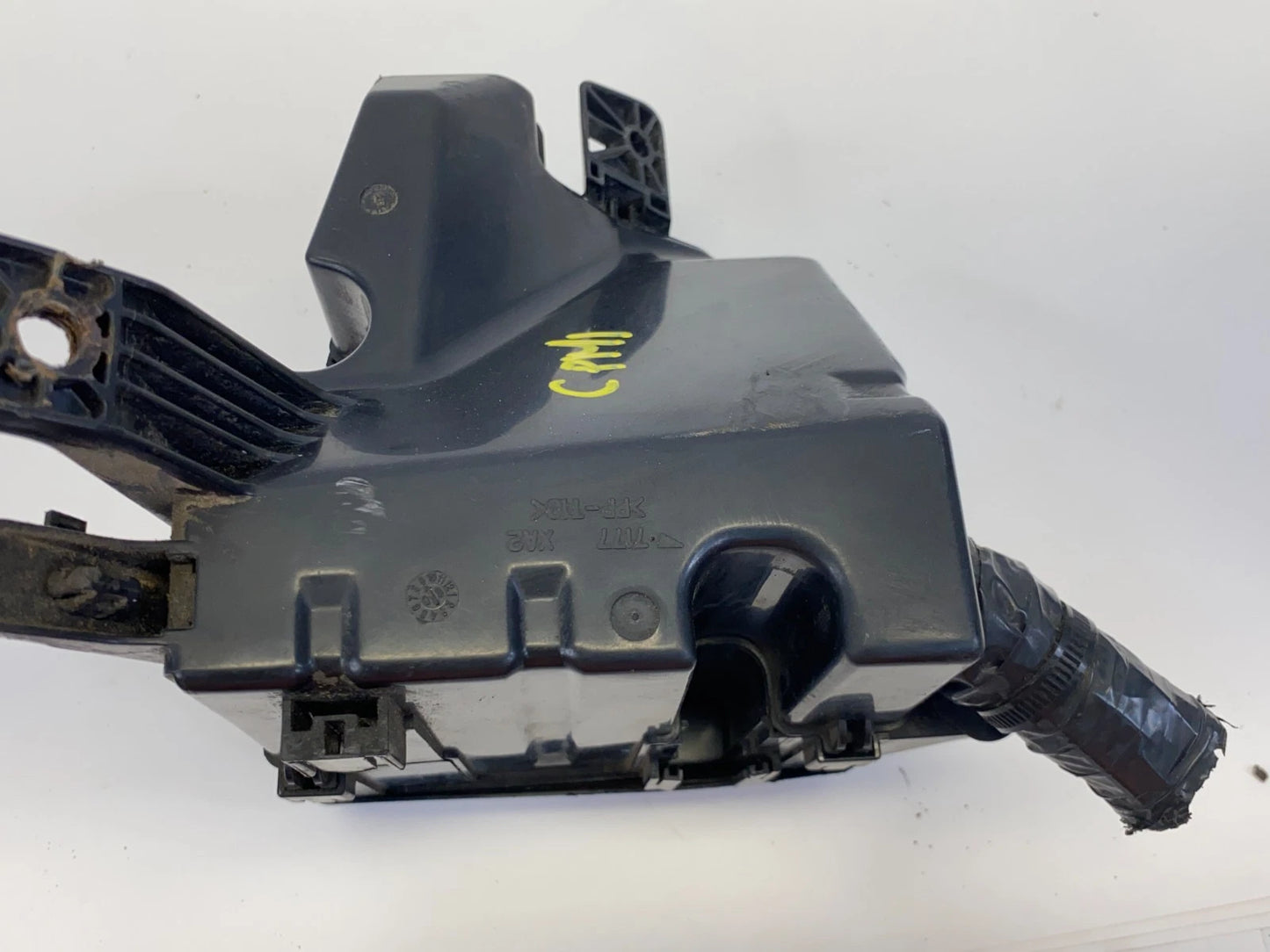 2007-2012 TOYOTA YARIS 1.5L ENGINE FUSE BOX RELAY JUNCTION MODULE 8264147020 OEM