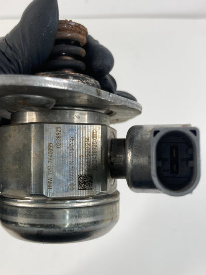 2012 2013 BMW 328i 2013 328i xDrive High Pressure Fuel Pump 1351-7640055 OEM