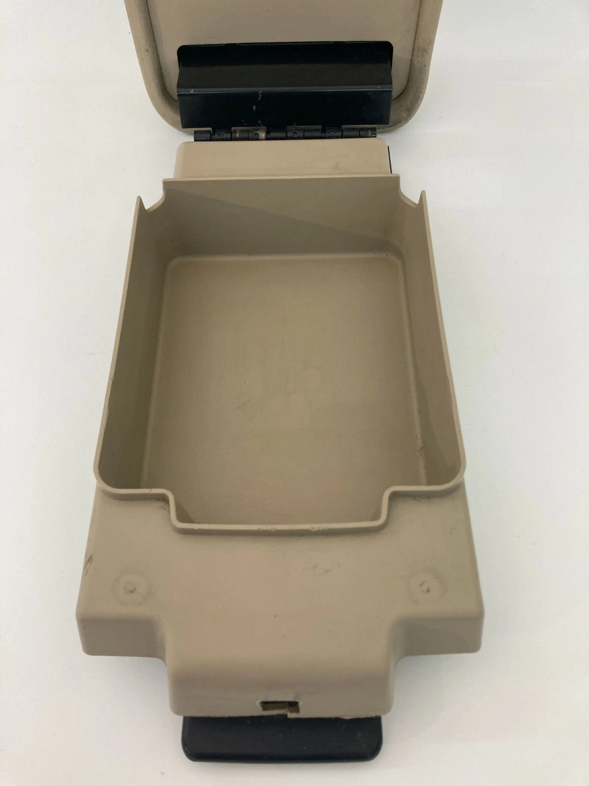 2006 2007 2008 2009 FORD FUSION CENTER CONSOLE LID ARMREST ARM REST STORAGE TOP