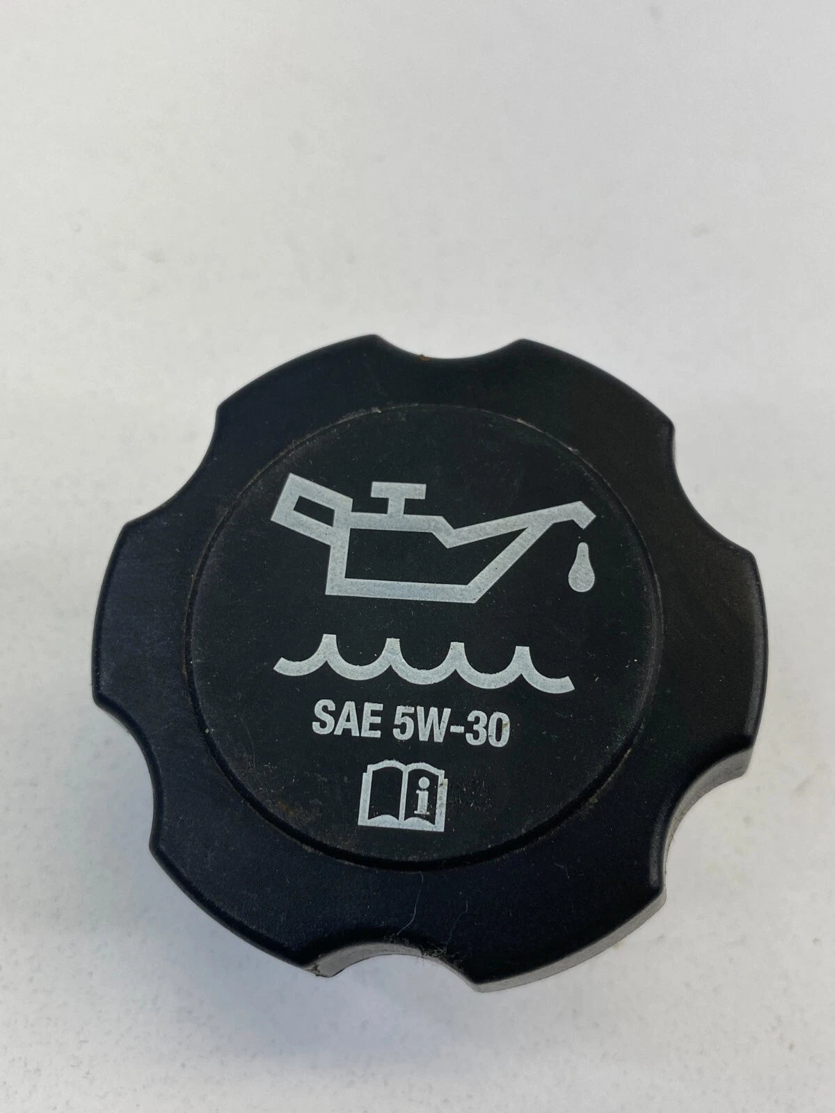 2006 2007 2008 2009 PONTIAC TORRENT 3.4L ENGINE OIL FILLER CAP LID OEM