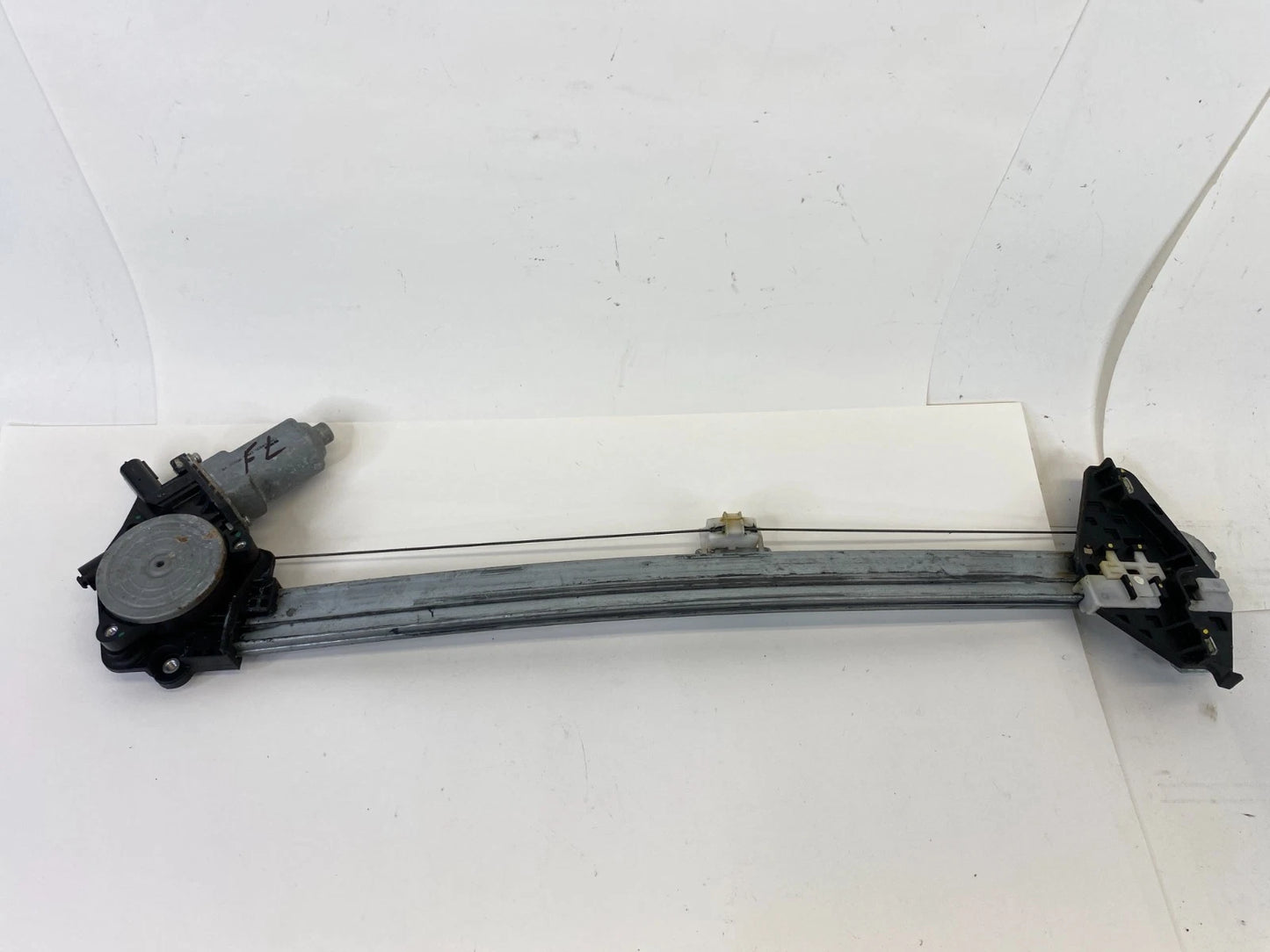2007-2011 HONDA CR-V CRV FRONT LEFT DRIVER DOOR WINDOW MOTOR W/ REGULATOR OEM