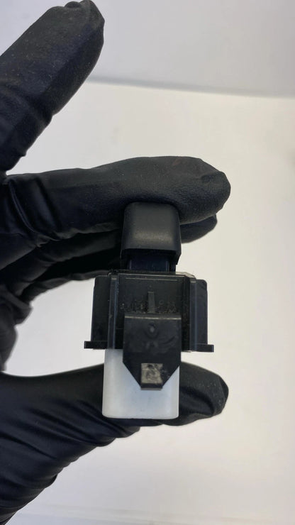 2005-2009 TOYOTA PRIUS FRONT RIGHT PASSENGER DOOR LOCK SWITCH BUTTON OEM