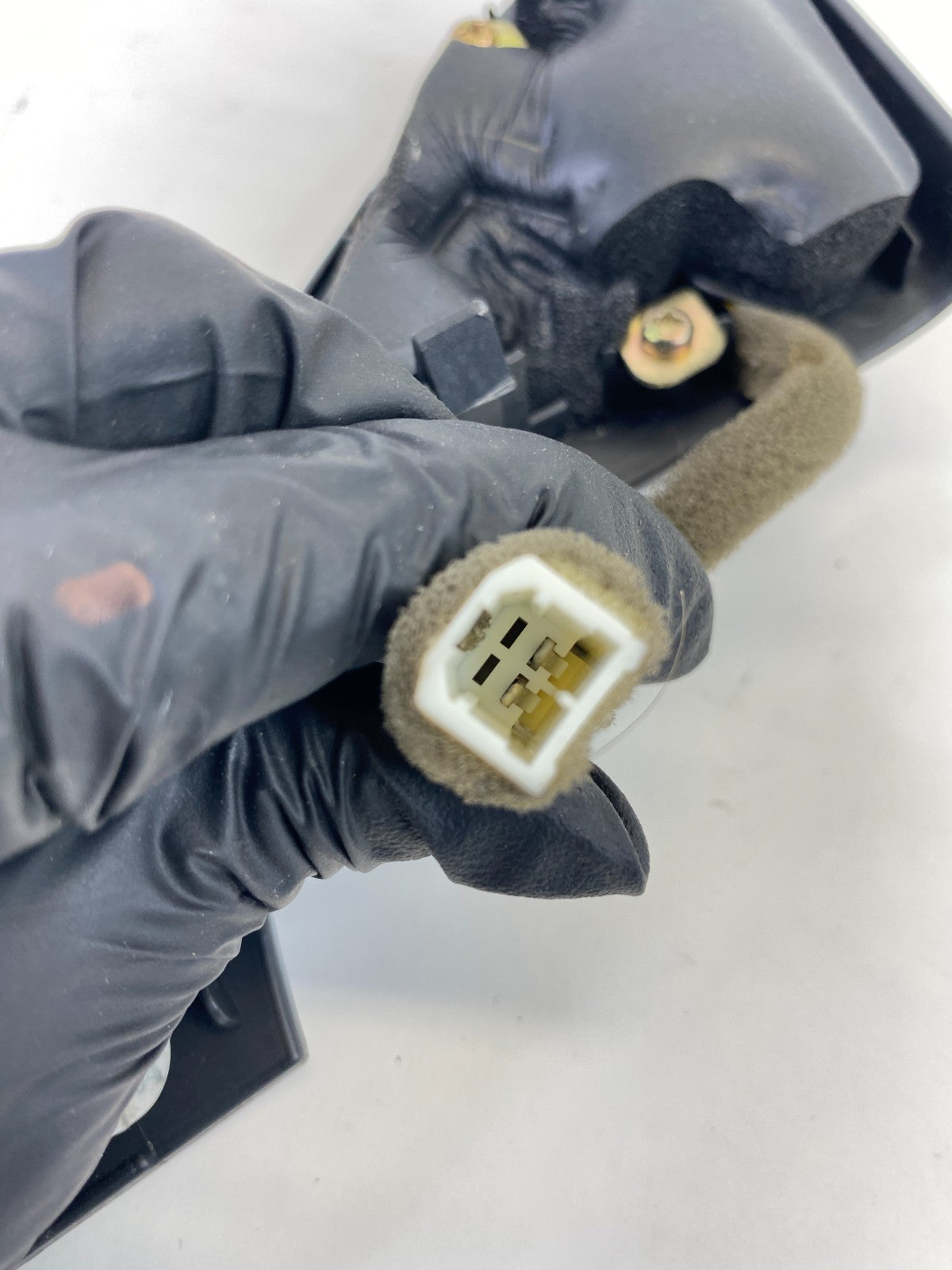 06-10 Kia Optima Front Left Side Tweeter Speaker Corner Cover Bezel 87650-2G020