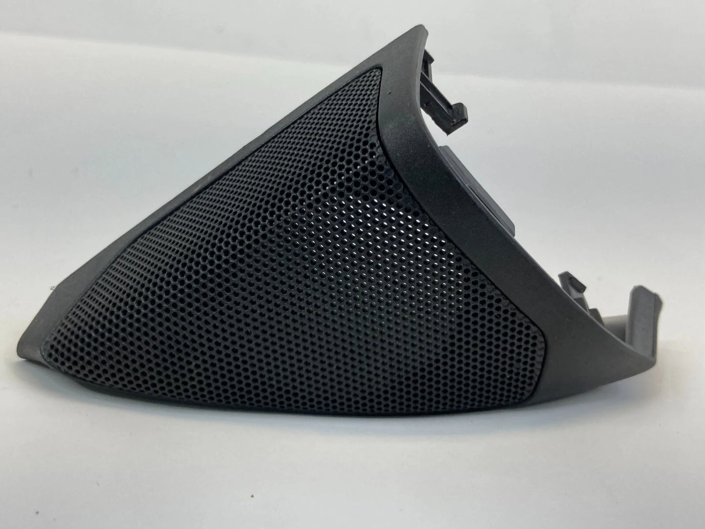 2011-2017 BUICK REGAL FRONT RIGHT INNER DOOR MIRROR TWEETER COVER CORNER RH OEM