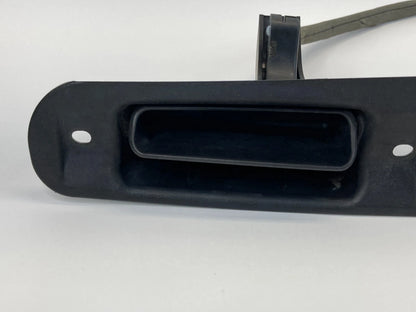 09 10 DODGE JOURNEY REAR TRUNK LID LICENSE LAMP LIGHT MOLDING BEZEL 05178320AE