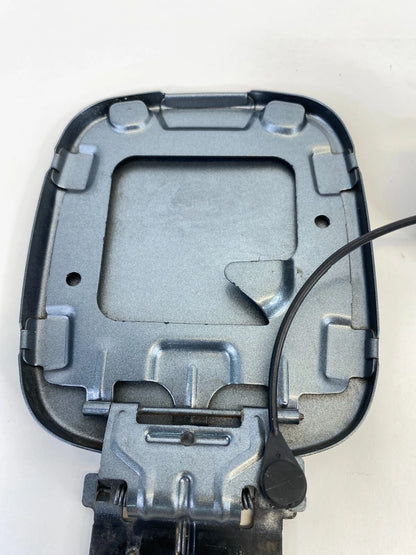 2002-2007 SATURN VUE FUEL FILLER DOOR LID WITH TETHER CAP REAR LEFT OEM FACTORY