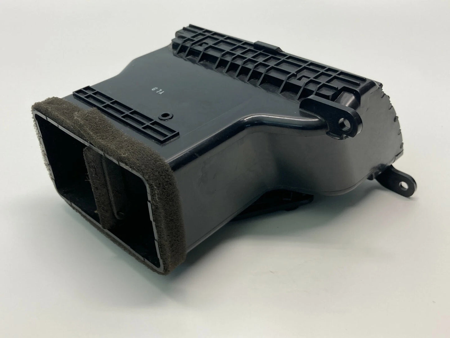 2002-2005 KIA SEDONA RIGHT SIDE AC HEATER AIR VENT OUTLET GRILL OK53A-6481Y OEM