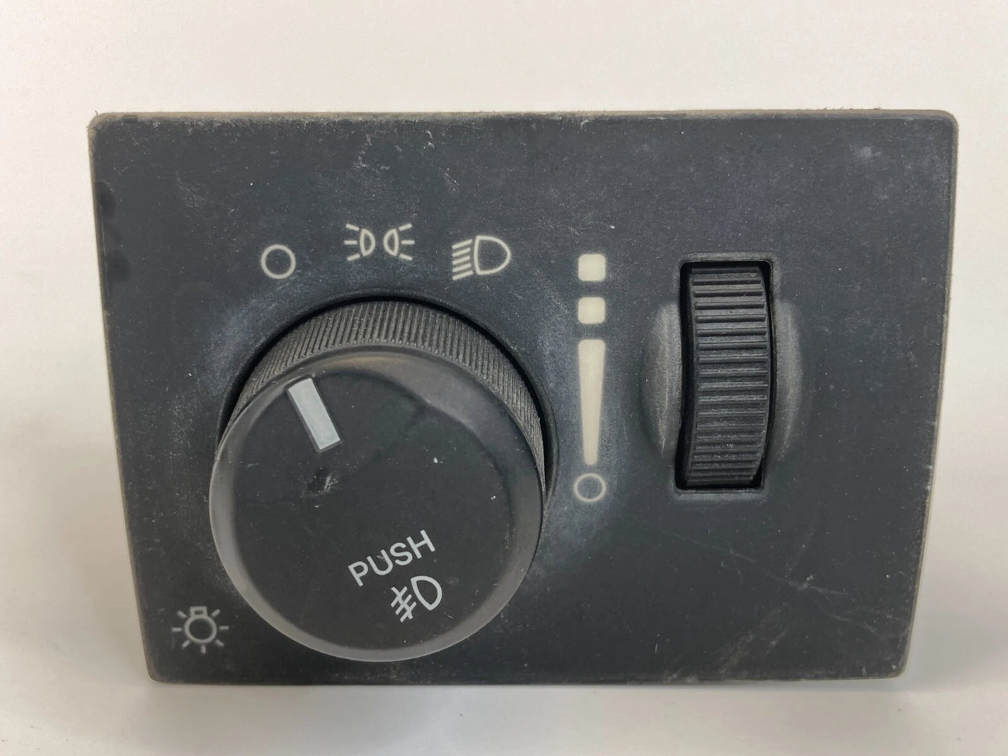 2005-2010 CHRYSLER 300 HEADLIGHT LAMP DIMMER CONTROL SWITCH 68019678AB OEM