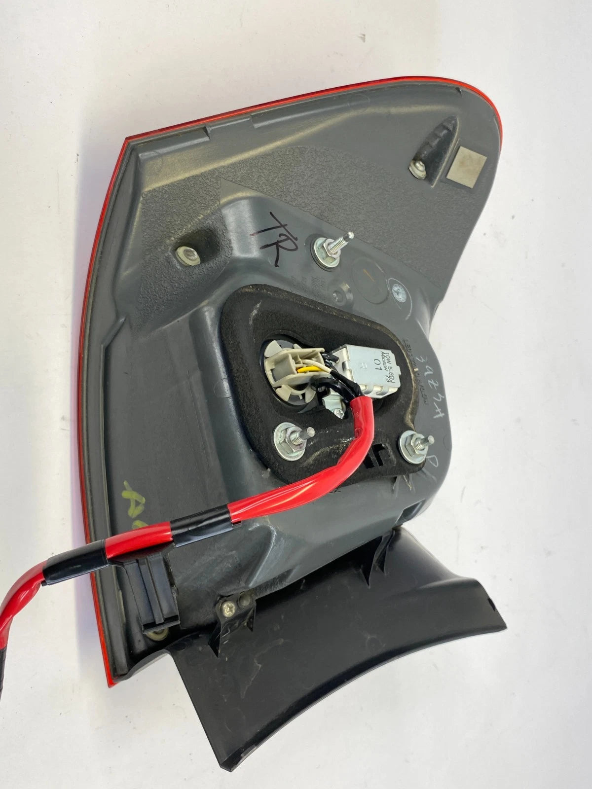 2007-2011 LEXUS GS350 REAR RIGHT PASSENGER SIDE OUTER TAILLIGHT TAIL LAMP OEM