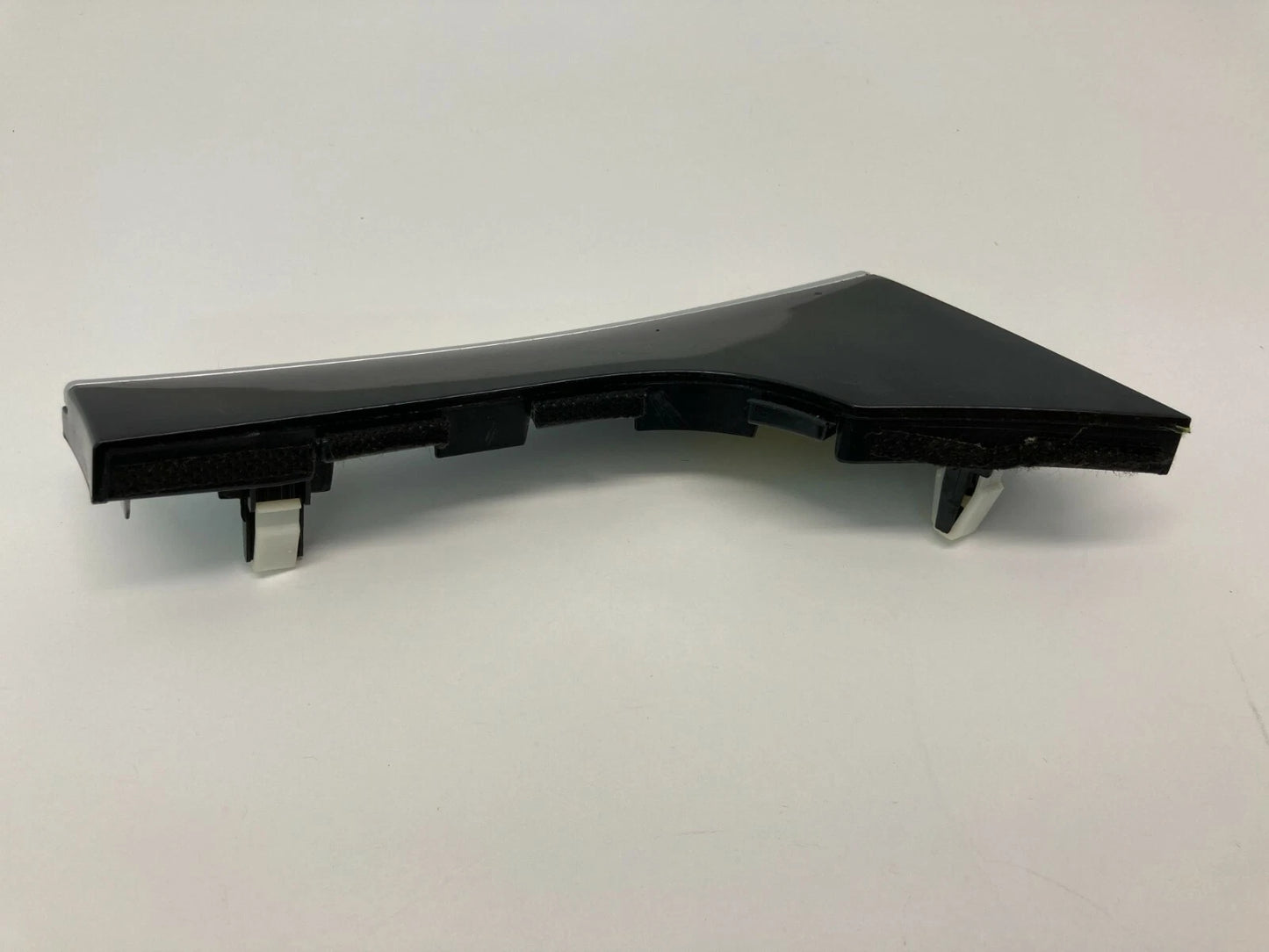 07-11 HYUNDAI VERACRUZ FRONT CENTER LEFT DASH DECORATIVE MOLDING TRIM 847823J000